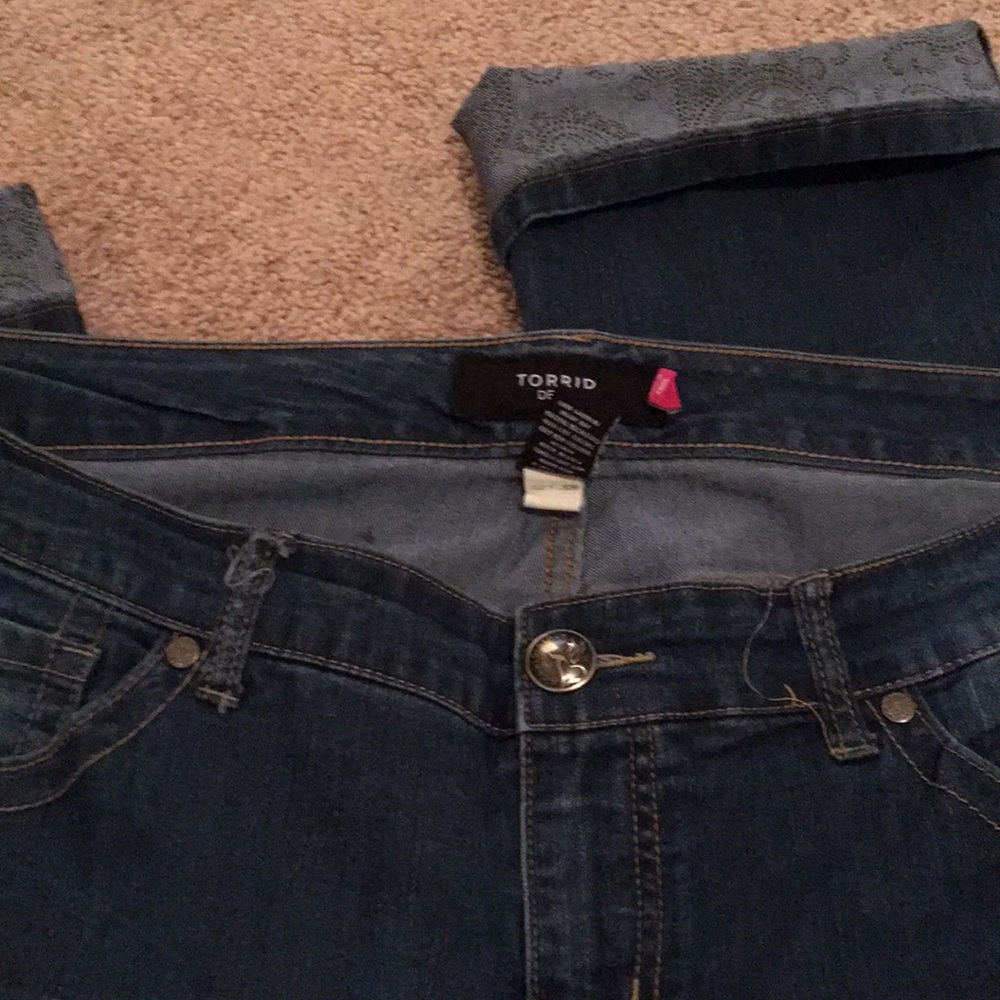 Torrid capris